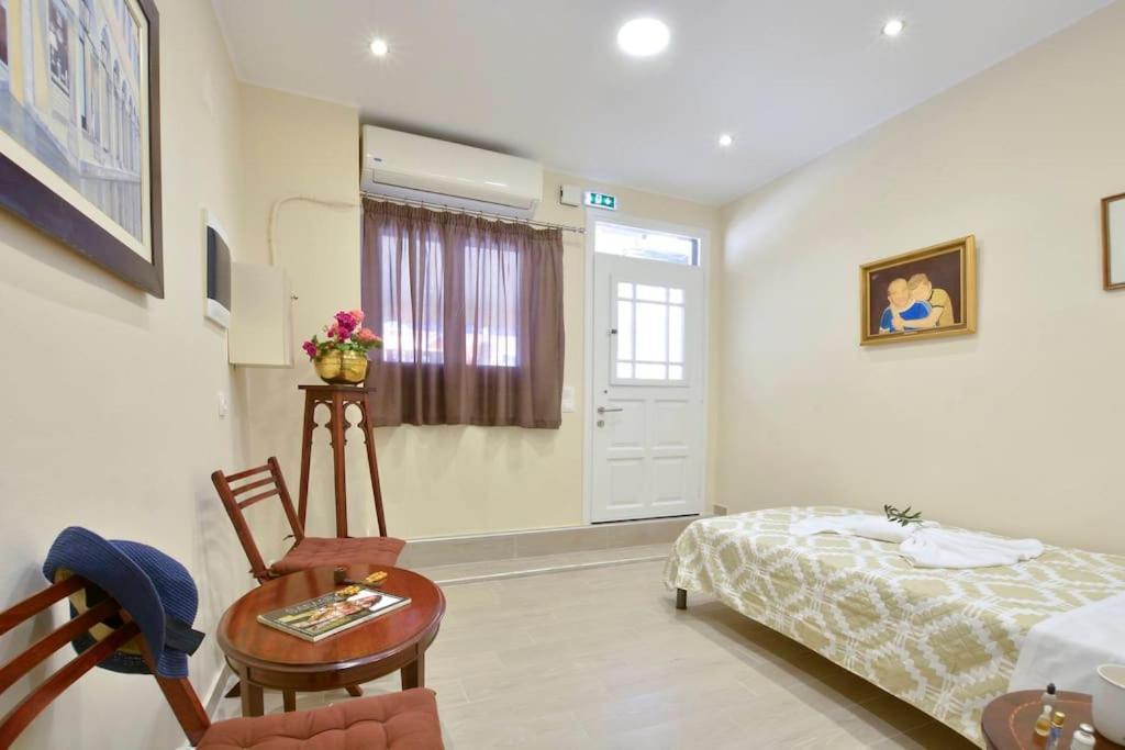 Sarantis Studio Corfu  ภายนอก รูปภาพ